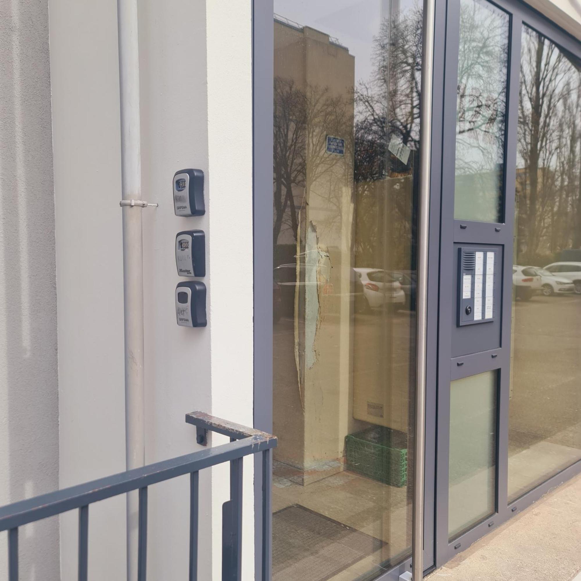 Studio Kaan Avec Terasse 5Mn Basel Airport 圣路易 外观 照片